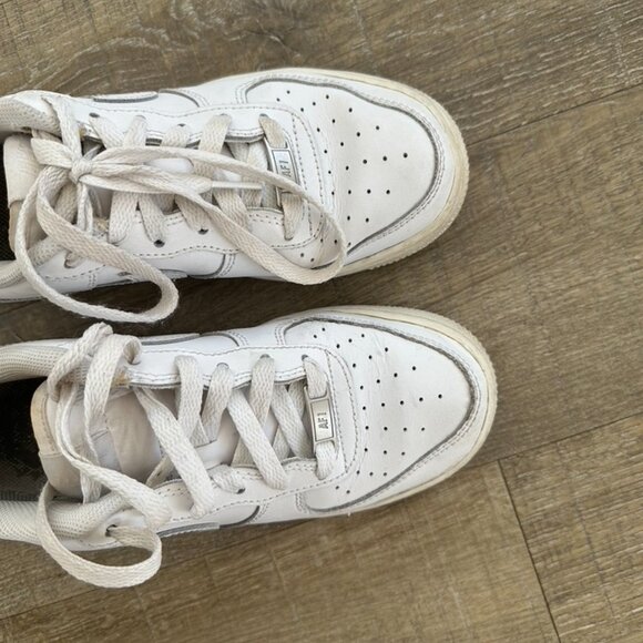 Nike Air Force 1 White Size 5Y 6.5 Womens - Picture 7 of 9